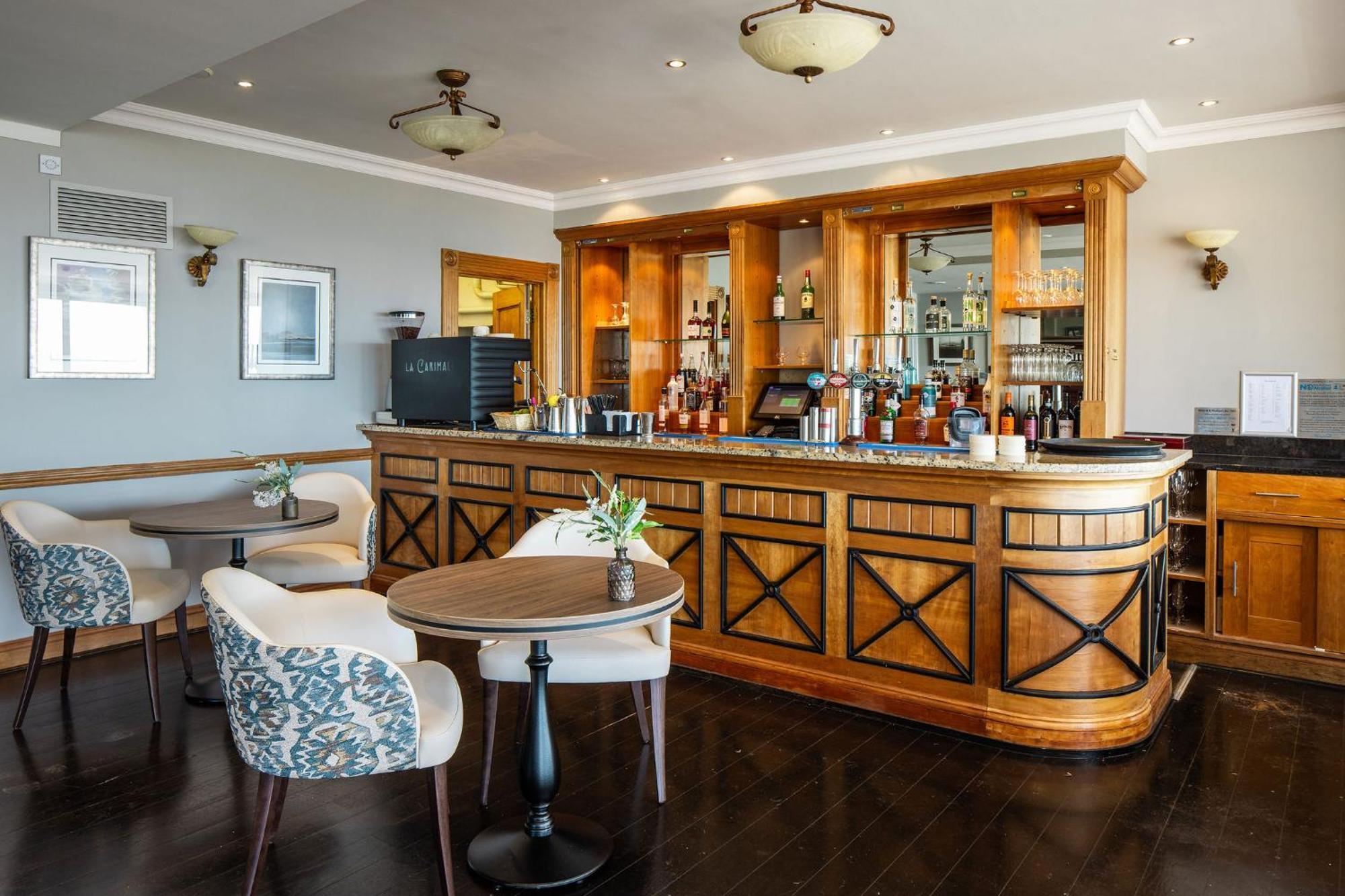 Hotel Cristina St Lawrence Ngoại thất bức ảnh