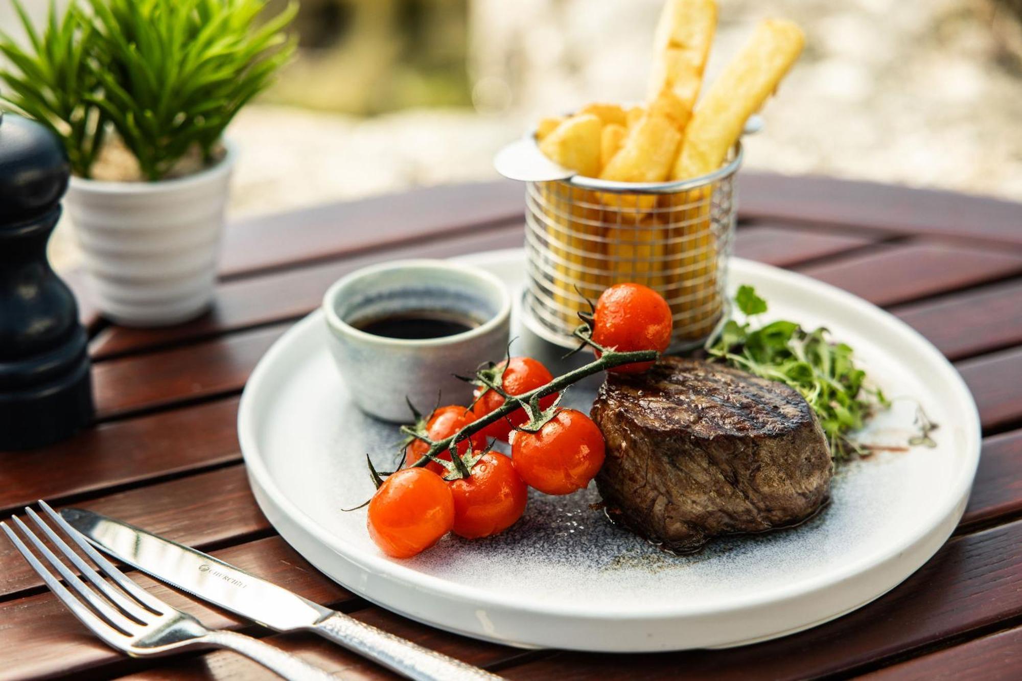 Hotel Cristina St Lawrence Ngoại thất bức ảnh